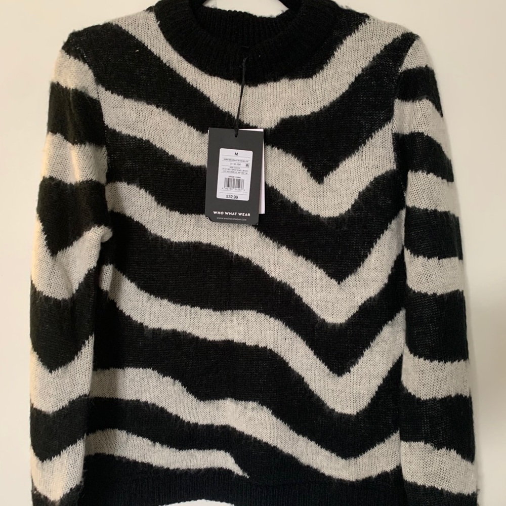 NWT WHOWHATWEAR Zebra Sweater